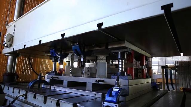 Automotive OEM parts Car window SUS trim stampings production process смотреть онлайн