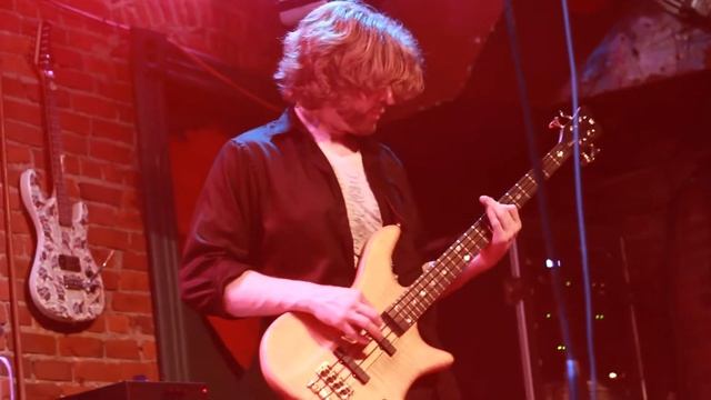 TORRE "Rain" Full Song. At The Swiss in Tacoma Washington. 4-10-14 смотреть онлайн