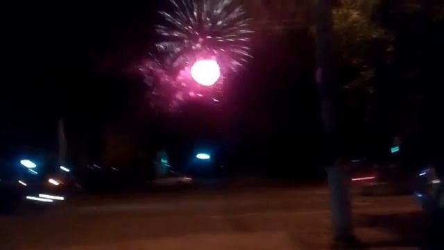 Луганск-салют на день шахтера! смотреть онлайн
