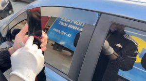 Видео установка 2Д дефлекторов окон / плоские ветровики для Kia Rio 3 хэтчбек / Киа Рио 3 хэтчбек
