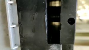 снятие крышки в не обслуживаемом аккумуляторе