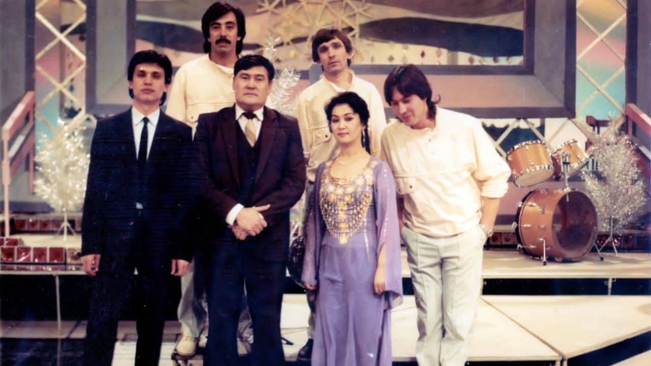 Одил Каримов кушиклари туплами