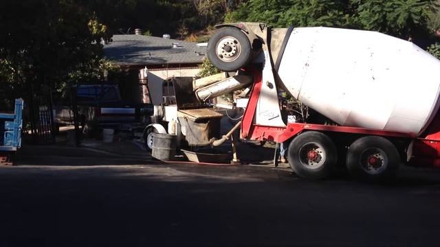 Cement Truck call Shafran 818-735-0509 смотреть онлайн