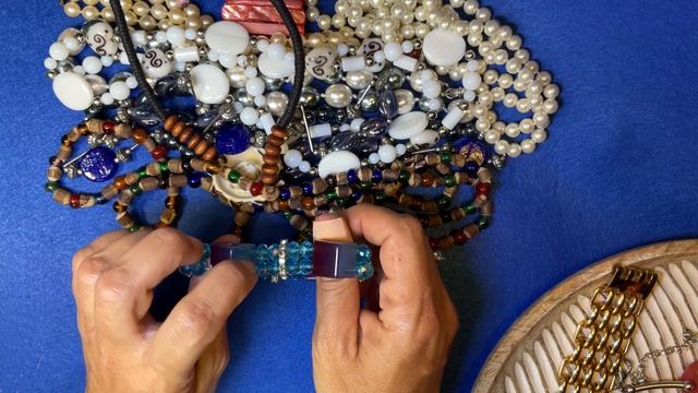 Очередные находки на блошином рынке Испании смотреть онлайн
