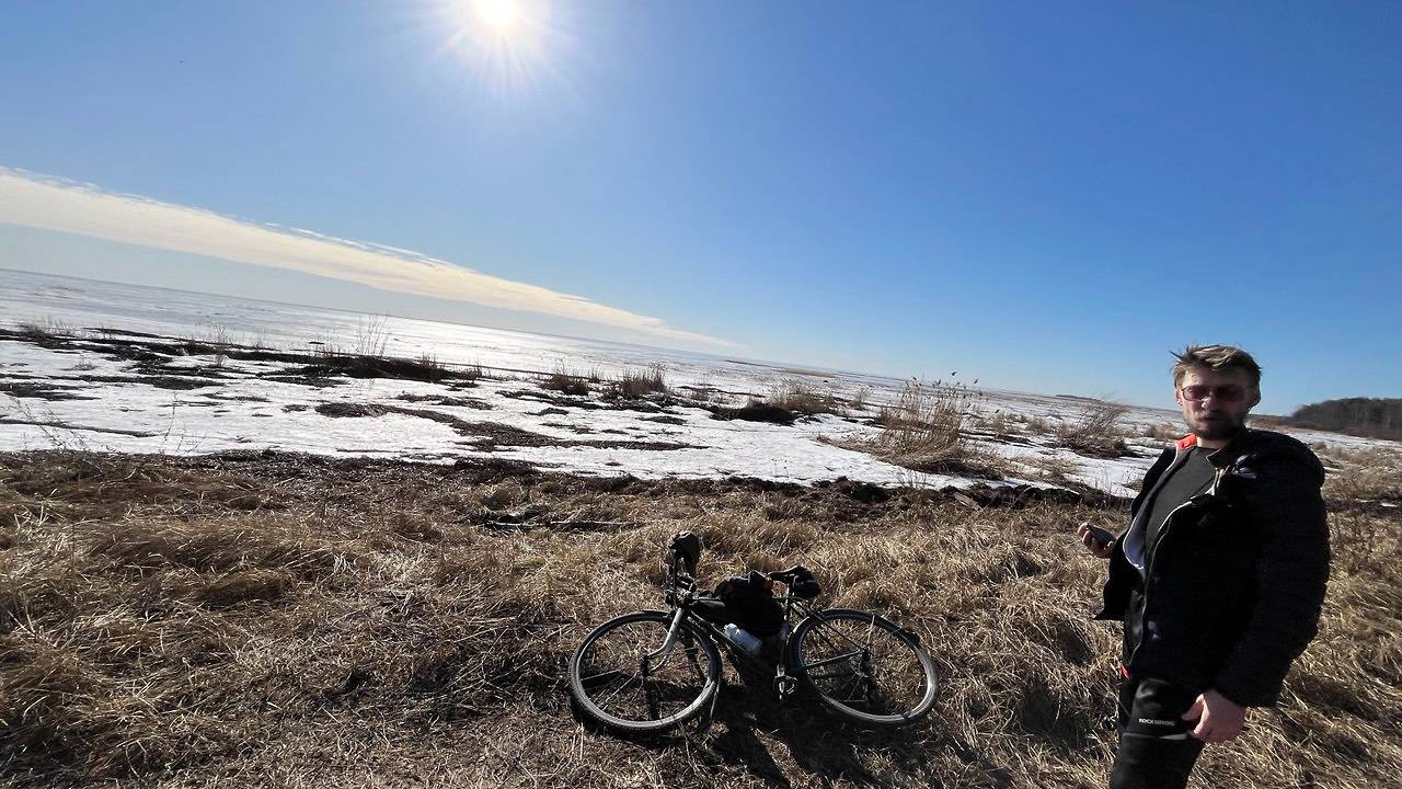 Мартовский кружок до залива. Учу МТБ-шников фриройд любить...