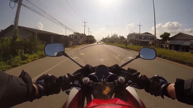 Honda CBR250R Chiang Mai Highway 108 смотреть онлайн