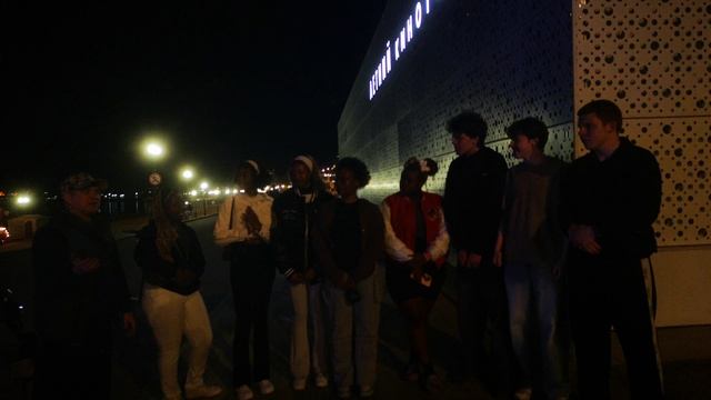 Влад Бородин представляет студентов из Саратова и ЮАР