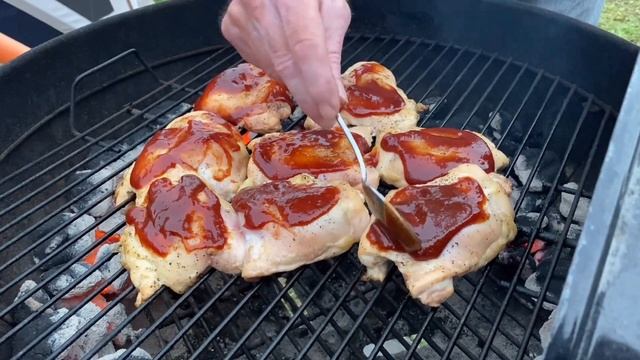 RV campground neighbor’s BBQ chicken thighs recipe - Taste so good! смотреть онлайн