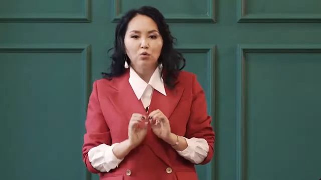 Почему именно Назгуль Нуржан? Экспертность тренера. Кто такой чакролог? смотреть онлайн