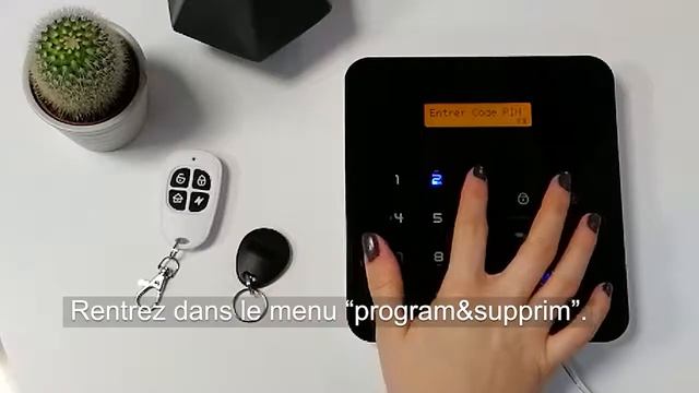 Associer une télécommande et d'un badge sur une centrale d'alarme sans fil - Tutoriel n°9 смотреть онлайн