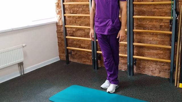 Утренняя_зарядка_на_20_минут_с_инструктором_ЛФК смотреть онлайн