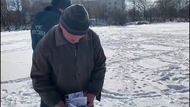 Профилактический рейд сотрудников МЧС в городе Биробиджане