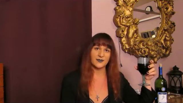 Mistress Valerie Listening to Lady Gaga смотреть онлайн