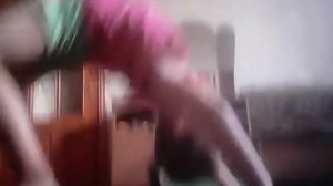 моя сестра будет делать шпагат