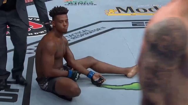 АЛЕКС ПЕРРЕЙРА ПРОТИВ ДЖАМАЛА ХИЛЛА! Изейшая для бразила?! Обзор от Яниса смотреть онлайн