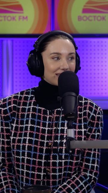 Что близко MIA BOYKA? #востокfm смотреть онлайн