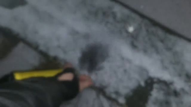 как чистить скамейку зимой газом