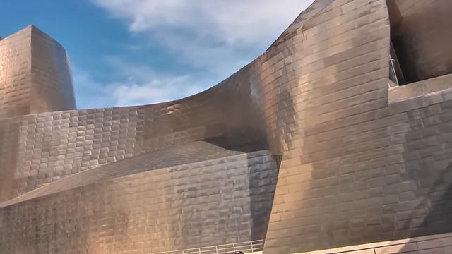 In and around the Guggenheim, Bilbao смотреть онлайн