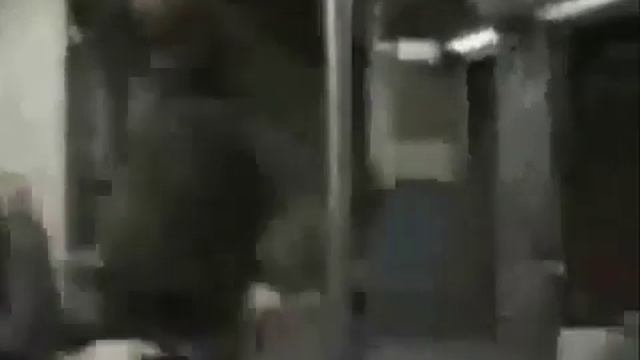 ЦЕ КАПЄЦ 3 (прикол в метро) смотреть онлайн