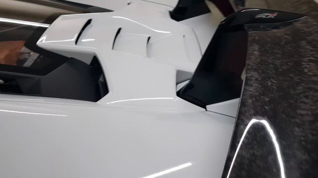 [4k] GORGEOUS white Lamborghini Huracan Performante in Sweden смотреть онлайн