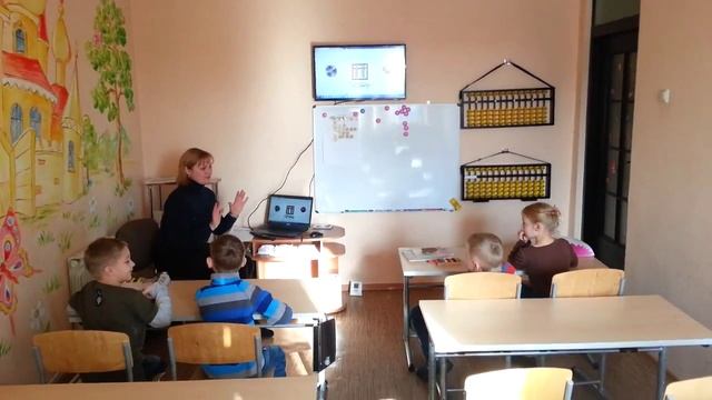 Школа Соробан в Днепропетровске. На уроке. смотреть онлайн