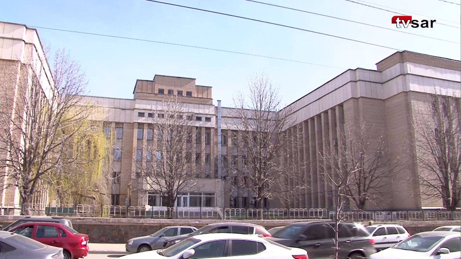 Зданию Перинатального центра в Саратове найдено новое применение смотреть онлайн