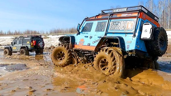 RC Defender против G63 6x6: Битва в СКОЛЬЗКОЙ ГРЯЗИ! 💥 Traxxas TRX4/TRX6 Бездорожье