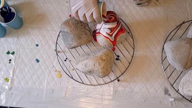 (136 A) ACRYLIC POURING ON ROCKS PART I ~ FUN FLUID ART EXPERIMENT ~ EASY BEGINNER смотреть онлайн