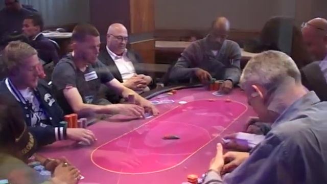 English Deepstack Poker Championship II - Day 2 смотреть онлайн