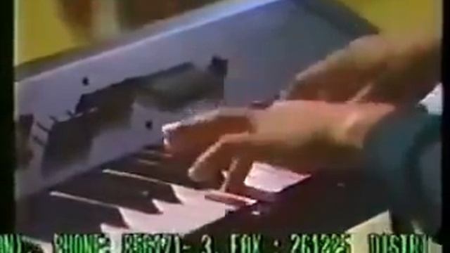 Chale To Kat Hi Jayega Safar Ahista Ahista - Musarrat Nazir