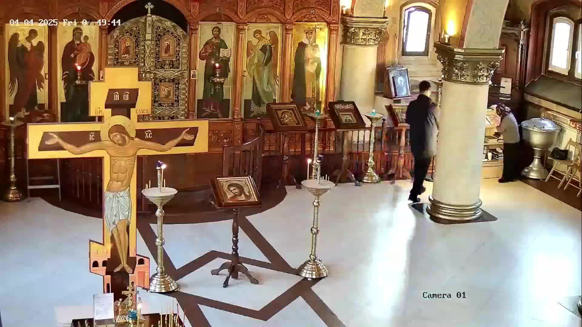 Великопостные богослужения и литургия Преждеосвященных Даров. 4.04.2025 в 8-00. смотреть онлайн