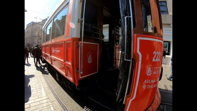 Exploring Taksim , Beyoglu Istanbul смотреть онлайн