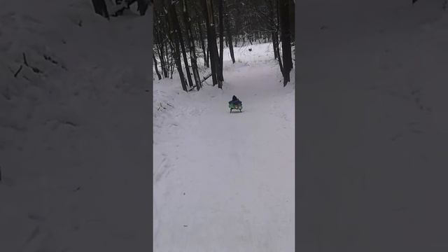 Катання на санчатах. Гарний день😊. 18/02/2018. смотреть онлайн