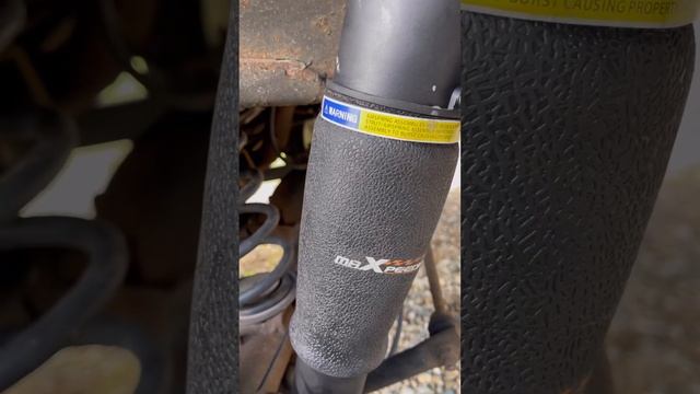 How to replace Rear Shocks 2007-2013 Cadillac Escalade, Avalanche, Suburban, Tahoe, Yukon, Silverad смотреть онлайн