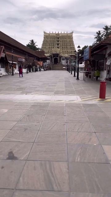 Padmanabha Swamy Temple Thiruvananthapuram |famouse clock tower смотреть онлайн