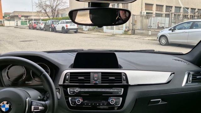 BMW 118 d 5p. Msport Auto Shadow Edition Usata in Vendita a Milano смотреть онлайн