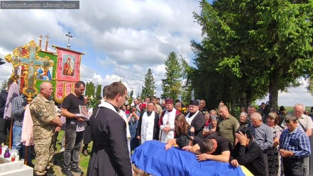 Прощання з ГЕРОЄМ Дмитром Чайкою на кладовищі (ч. 3) смотреть онлайн