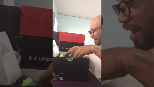 Unboxing Kyrie 7 Weatherman shoe смотреть онлайн