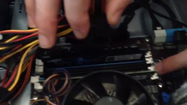 Come montare la Ram nel PC ITA смотреть онлайн