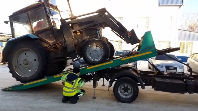 Погрузка трактора МТЗ 82 на эвакуатор смотреть онлайн