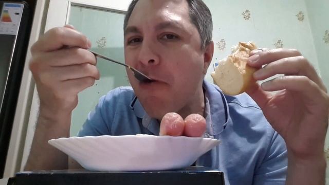 АСМР ИТИНГ. КУШАЮ ЯИЧНИЦУ С СОСИСКАМИ. ASMR