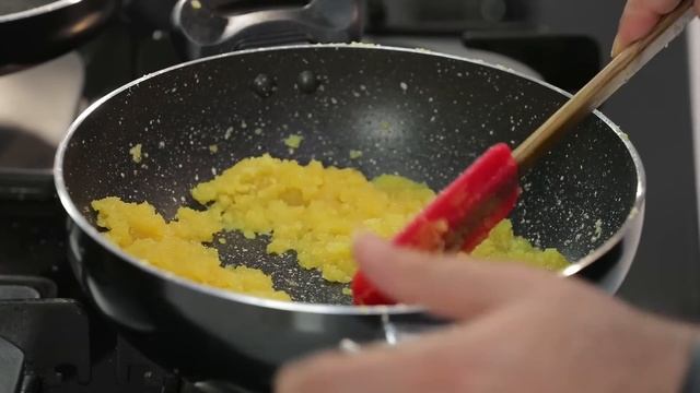 Moong Dal Halwa | शादी वाला मूंग की दाल का हलवा | Winter Special Dessert | Chef Kunal Kapur Recipes смотреть онлайн