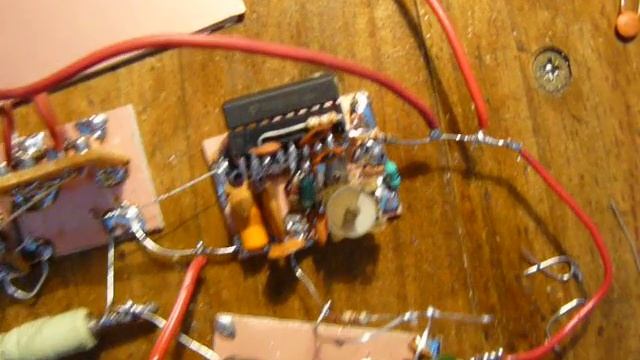 40 meters (7MHZ) homebrew receiver. - Receptor para banda de 40 metros. PARTE 1 смотреть онлайн