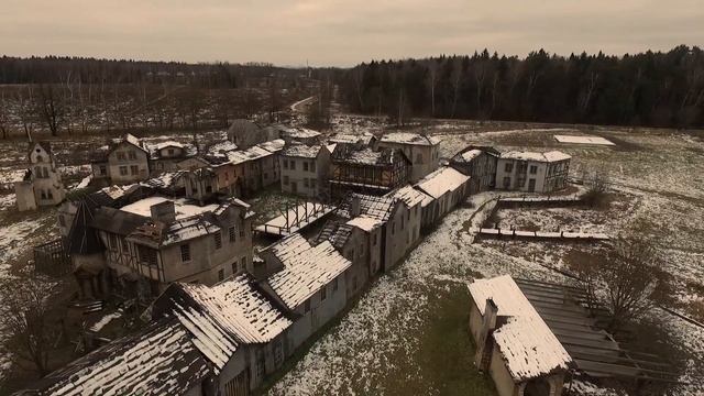 Piligrim Porto - Ghost City Drone Video (HD) - Закрытый киногород-призрак Piligrim Porto смотреть онлайн
