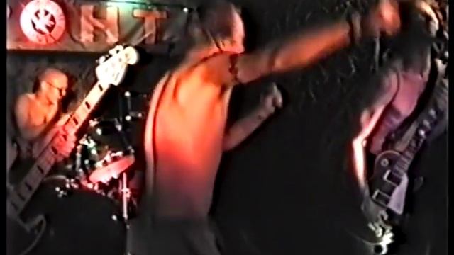 КОЛЕСО ДХАРМЫ - Концерт в клубе "Фронт", СПб, 18.07.2003 смотреть онлайн