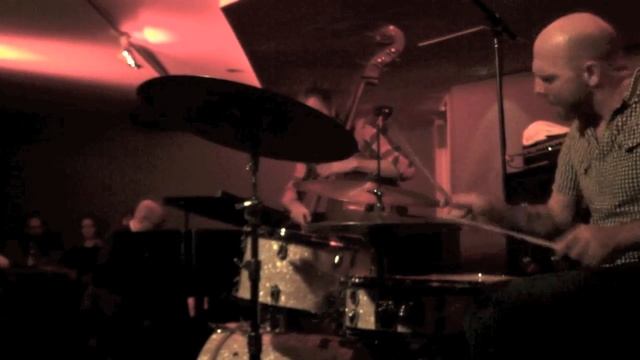 The Bad Plus - Dirty Blonde смотреть онлайн