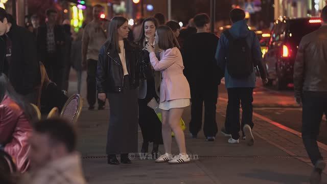 4K.Amazing Stylish Girls And Young Men In The Very Center Of Moscow 2024.