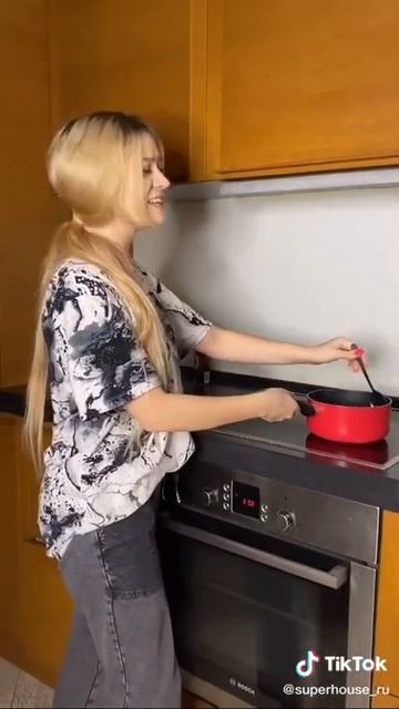 ПЕСНИ КОТОРЫЕ ЗАЕЛИ В ГОЛОВЕ! SUPER HOUSE ТИК ТОК смотреть онлайн