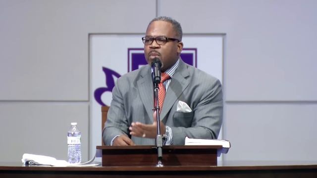 Moses' Bush On Fire (Exodus 2:1-2) - Rev. Thomas Davis смотреть онлайн