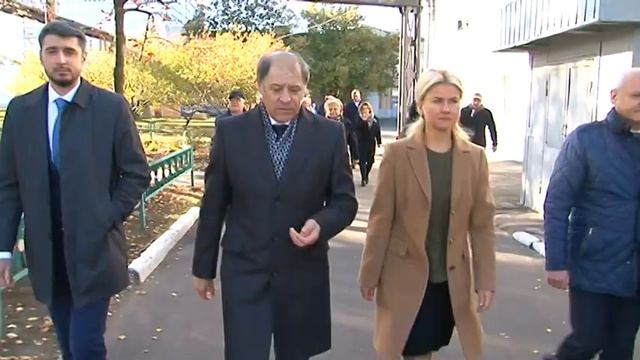 Юлия Светличная ознакомилась с работой завода «Южкабель» смотреть онлайн